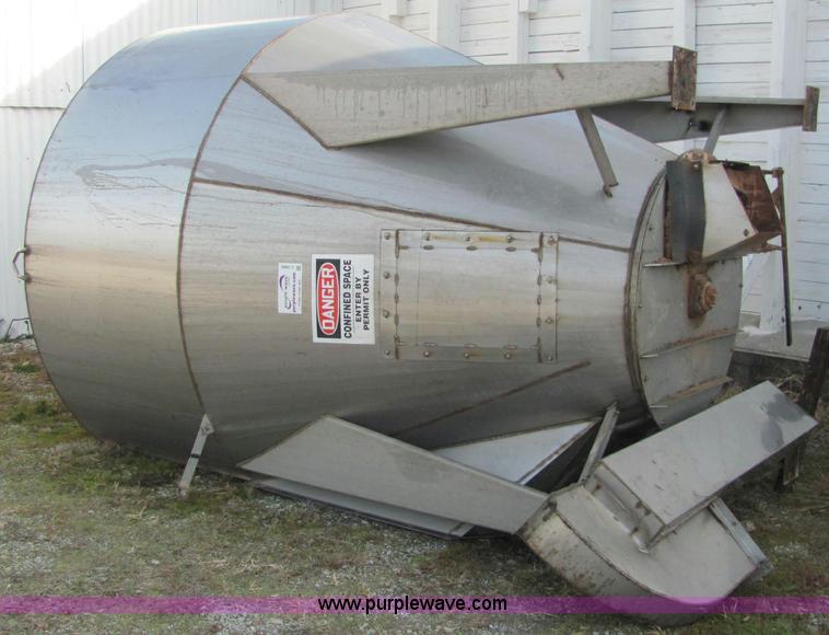 image for item C2985 Layco stainless steel 8 ton fertilizer blender