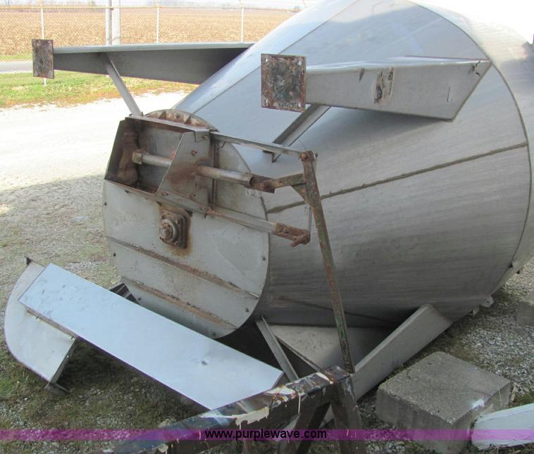 image for item C2985 Layco stainless steel 8 ton fertilizer blender