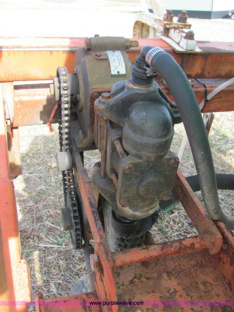 image for item C2992 Clark wide track applicator