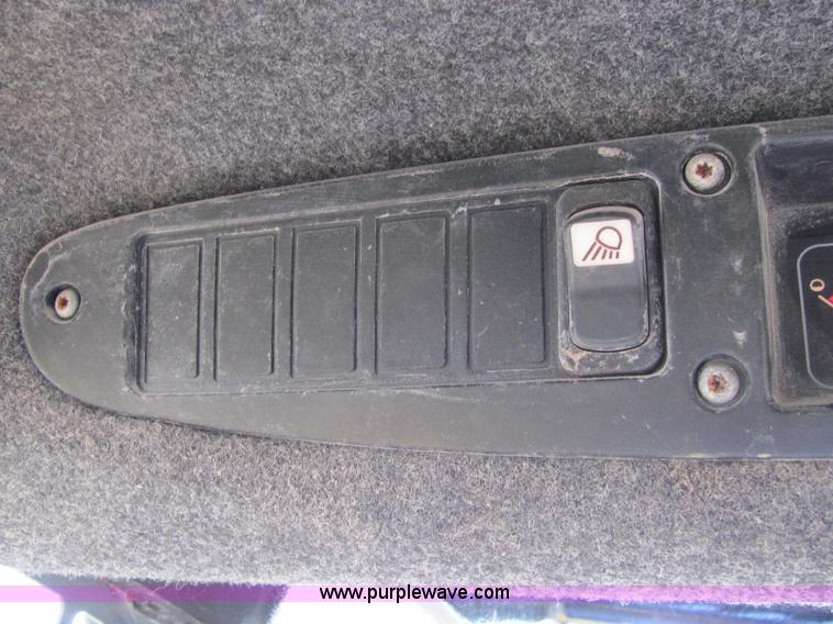 image for item C2993 John Deere 250 Series II skid steer