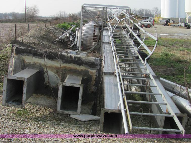 image for item C2995 48" stainless steel leg system