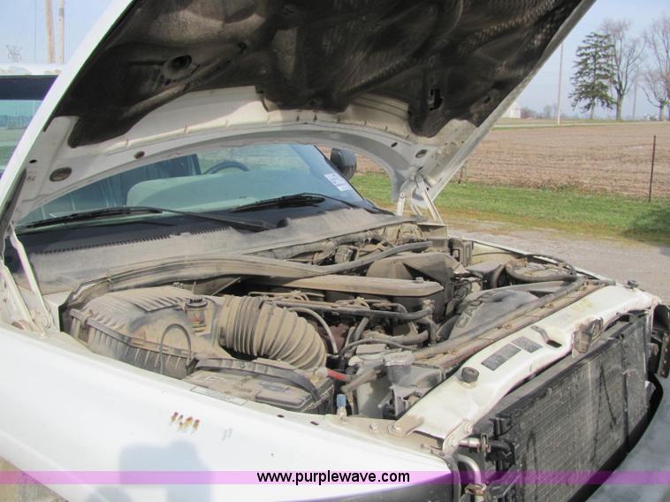 image for item C2998 1996 Dodge Ram 2500 pickup truck