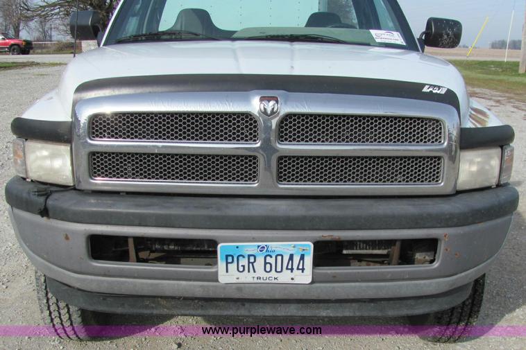 image for item C2998 1996 Dodge Ram 2500 pickup truck