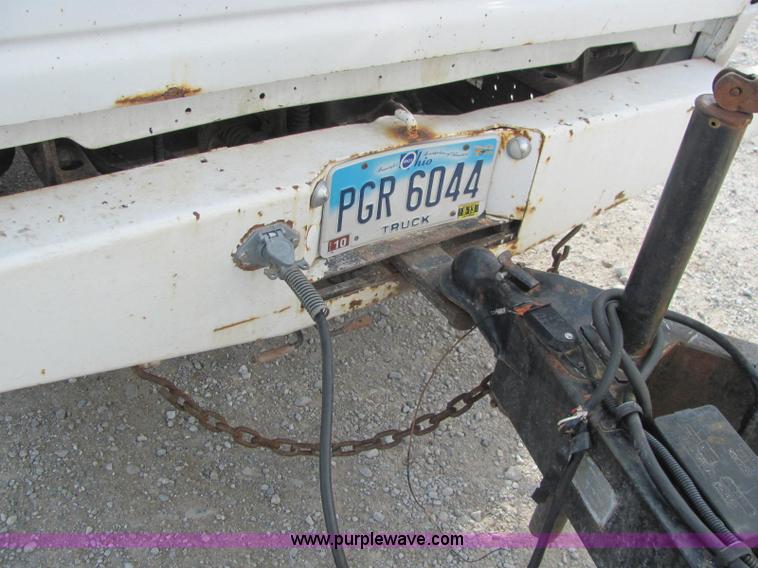 image for item C2998 1996 Dodge Ram 2500 pickup truck