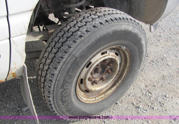 image for item C2998 1996 Dodge Ram 2500 pickup truck