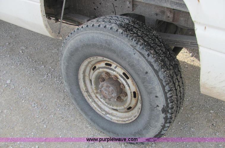 image for item C2998 1996 Dodge Ram 2500 pickup truck