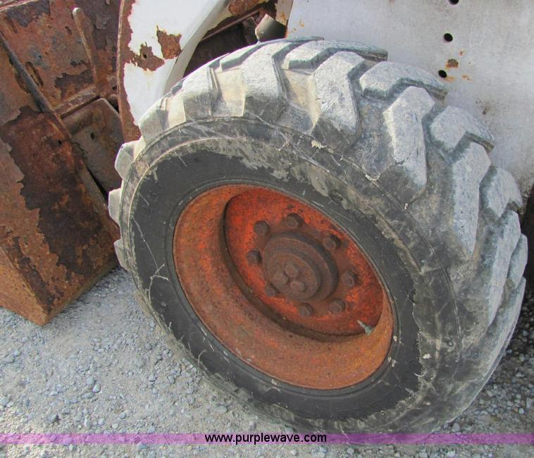 image for item C2999 1993 Bobcat 853 skid steer