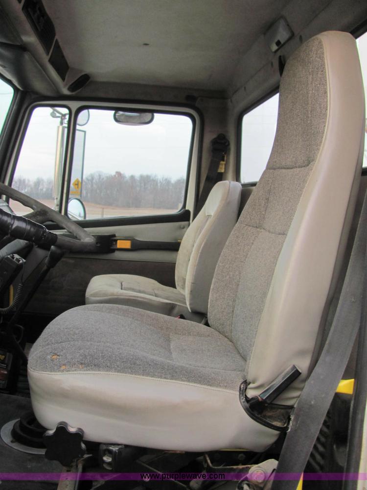 image for item E2503 1999 Freightliner FL70 fertilizer tender truck