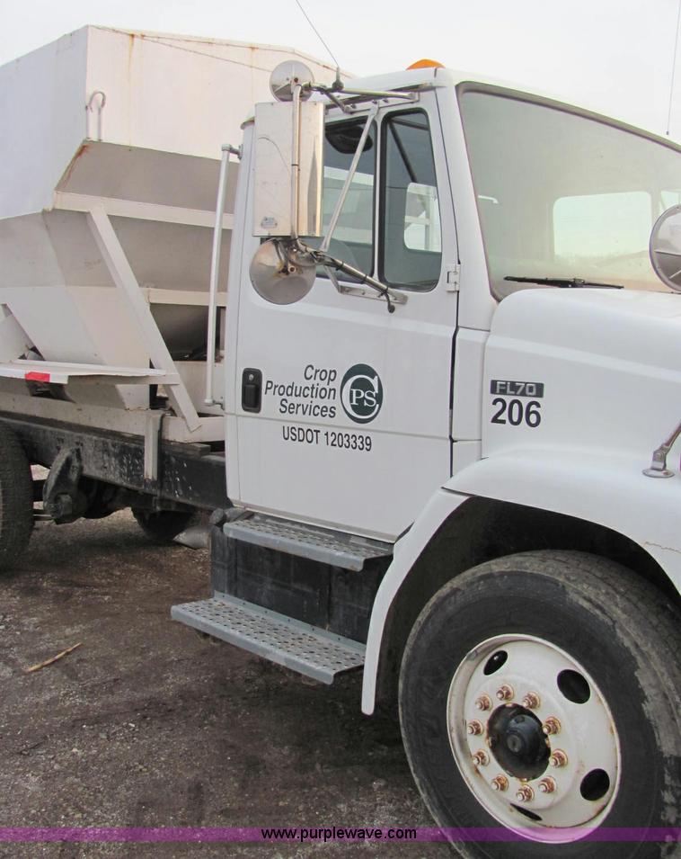 image for item E2503 1999 Freightliner FL70 fertilizer tender truck