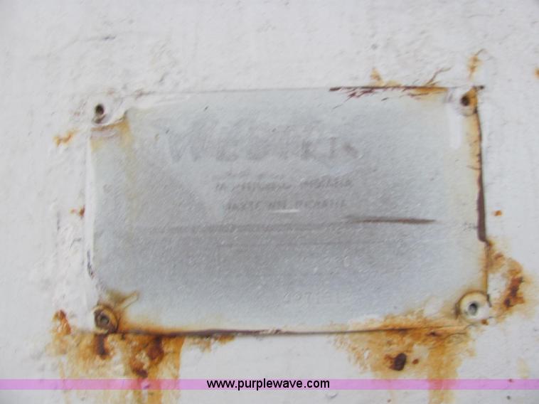 image for item E2503 1999 Freightliner FL70 fertilizer tender truck