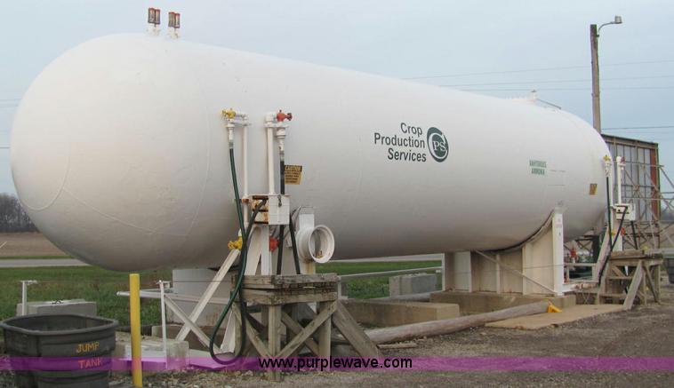 image for item E2504 1966 Beaird 18,000 gallon NH3 tank