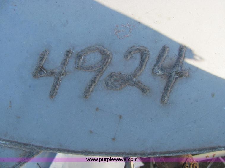 image for item E2505 Doyle 8 ton blender