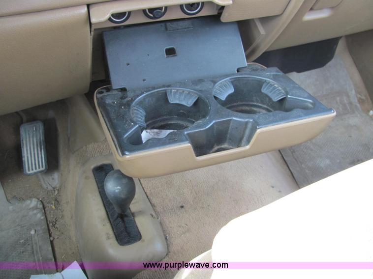 image for item E2514 2000 Chevrolet 2500 pickup truck