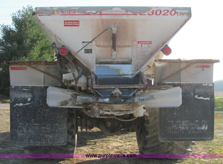 image for item E2530 1996 International 2554 fertilizer spreader truck