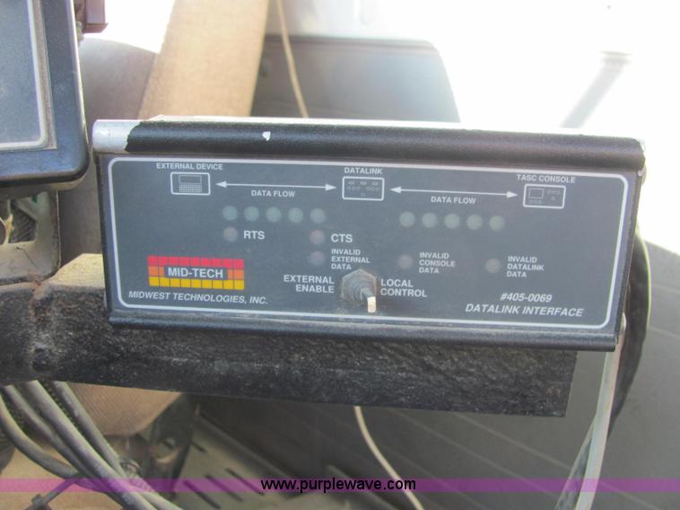 image for item E2530 1996 International 2554 fertilizer spreader truck