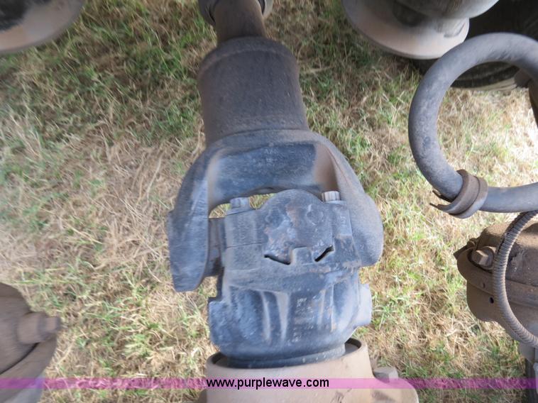 image for item B2492 2003 Freightliner C120 semi truck