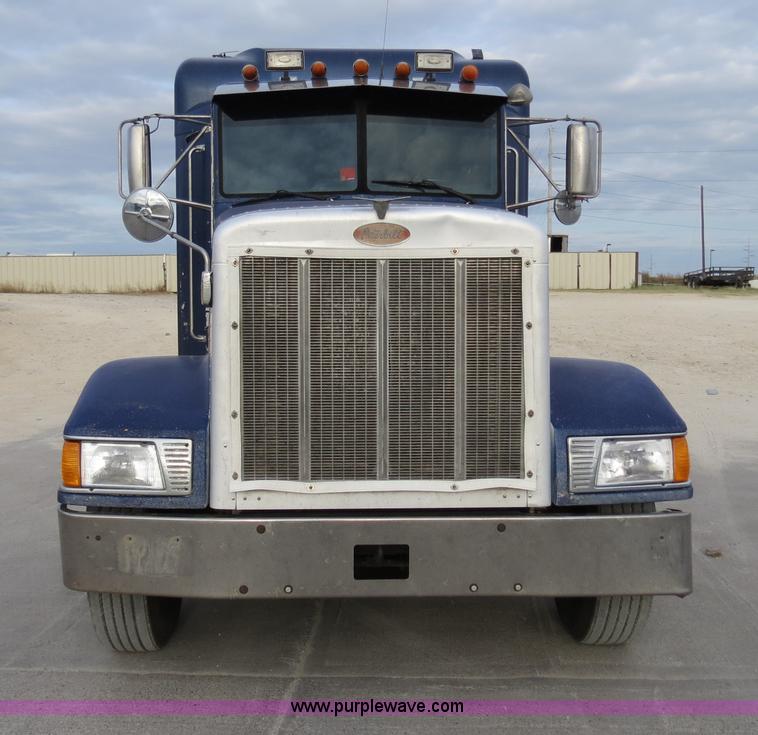 image for item B2496 1998 Peterbilt 377 semi truck