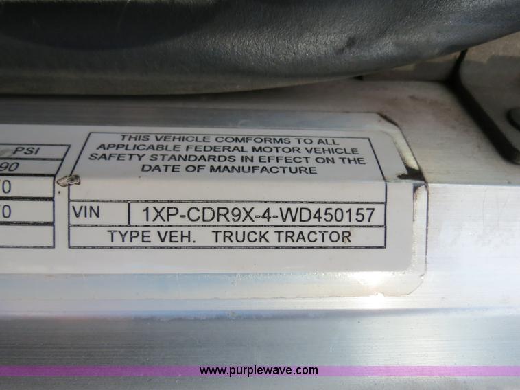 image for item B2496 1998 Peterbilt 377 semi truck