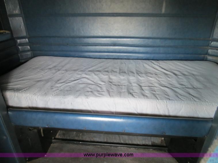 image for item B2496 1998 Peterbilt 377 semi truck