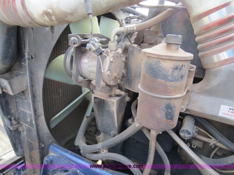 image for item B2496 1998 Peterbilt 377 semi truck