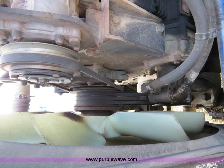 image for item B2496 1998 Peterbilt 377 semi truck