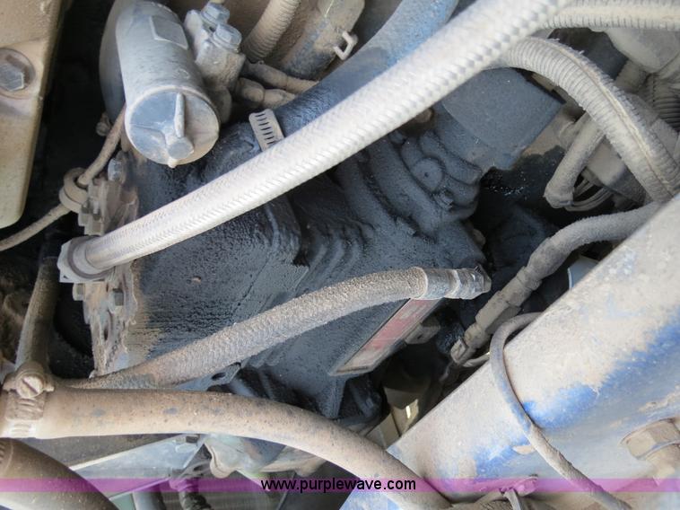 image for item B2496 1998 Peterbilt 377 semi truck