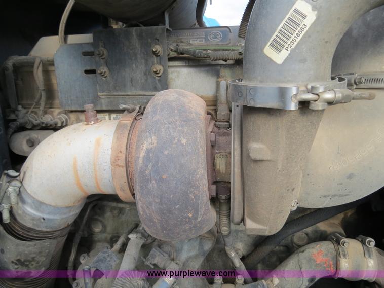 image for item B2496 1998 Peterbilt 377 semi truck