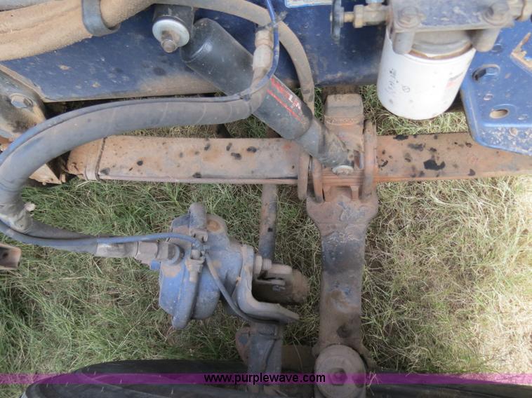 image for item B2496 1998 Peterbilt 377 semi truck