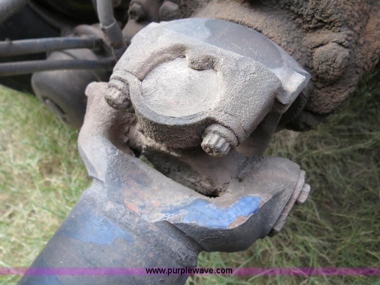 image for item B2496 1998 Peterbilt 377 semi truck