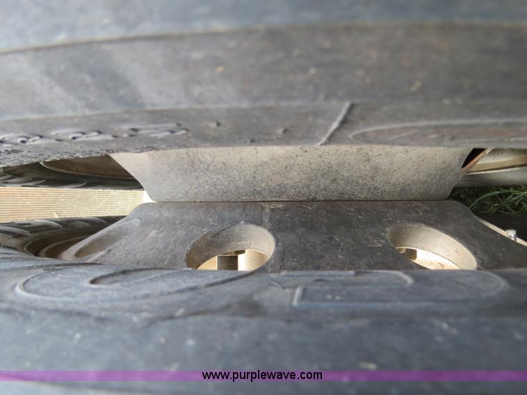 image for item B2496 1998 Peterbilt 377 semi truck