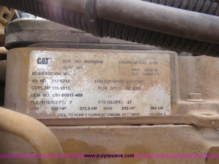 image for item B2497 2003 Freightliner Columbia semi truck