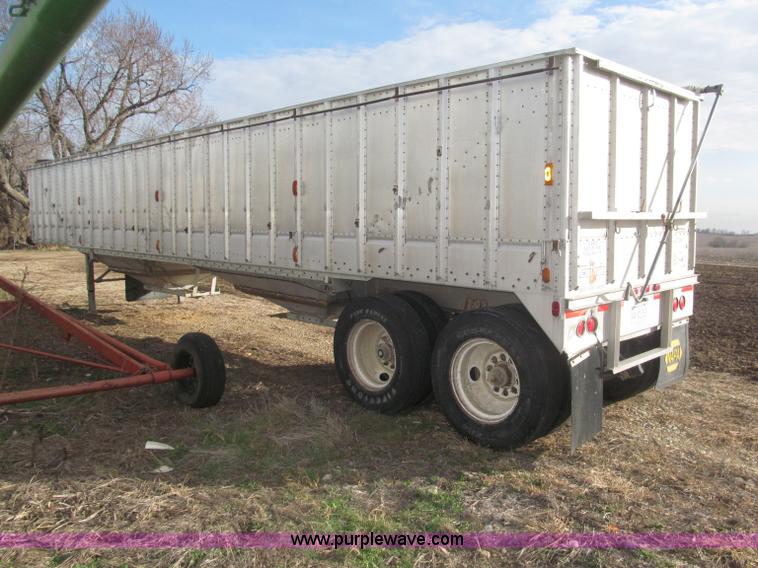 image for item B5278 1979 Guthrie 42' double hopper grain trailer