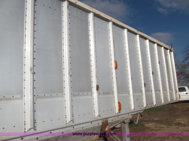 image for item B5278 1979 Guthrie 42' double hopper grain trailer