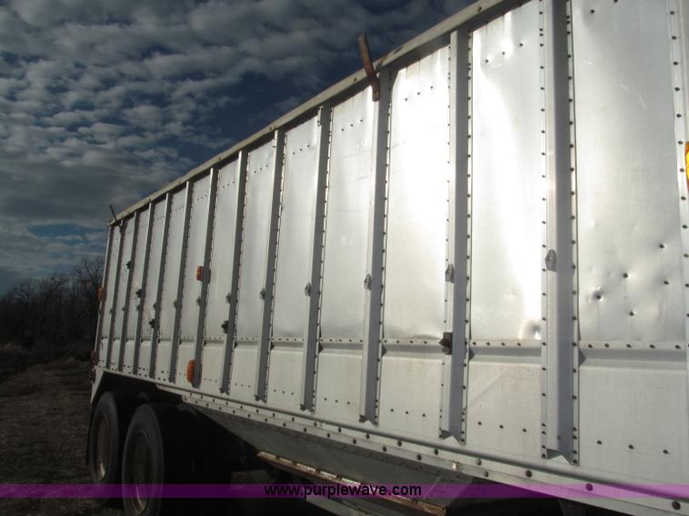 image for item B5278 1979 Guthrie 42' double hopper grain trailer