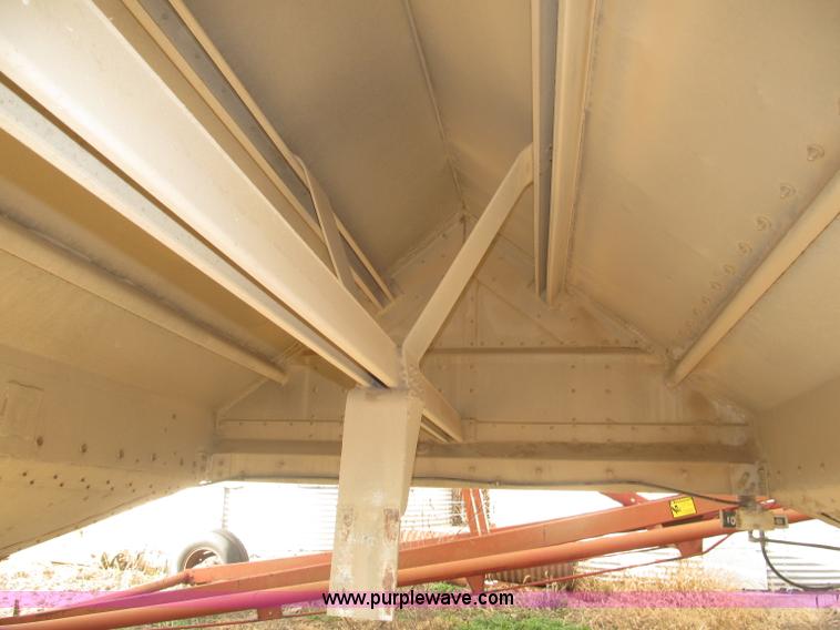 image for item B5278 1979 Guthrie 42' double hopper grain trailer