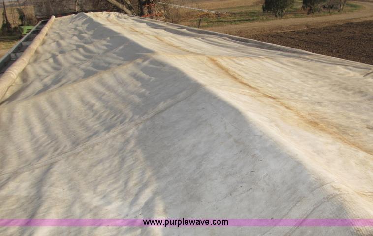 image for item B5278 1979 Guthrie 42' double hopper grain trailer