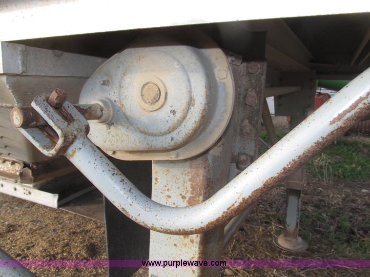 image for item B5278 1979 Guthrie 42' double hopper grain trailer