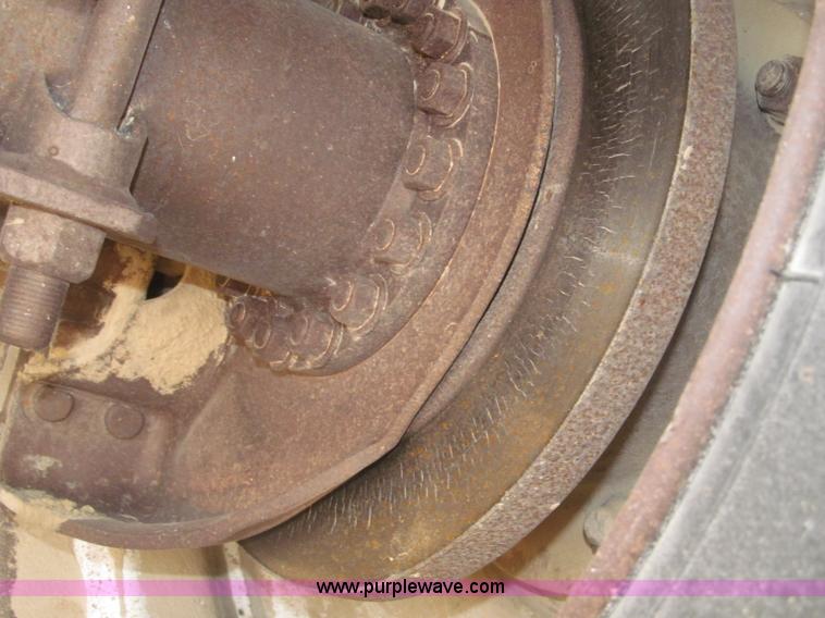 image for item B5278 1979 Guthrie 42' double hopper grain trailer