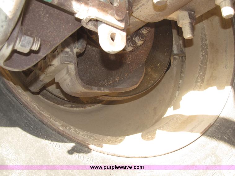 image for item B5278 1979 Guthrie 42' double hopper grain trailer