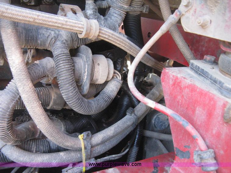 image for item B8256 1996 Freightliner FLD120 semi truck