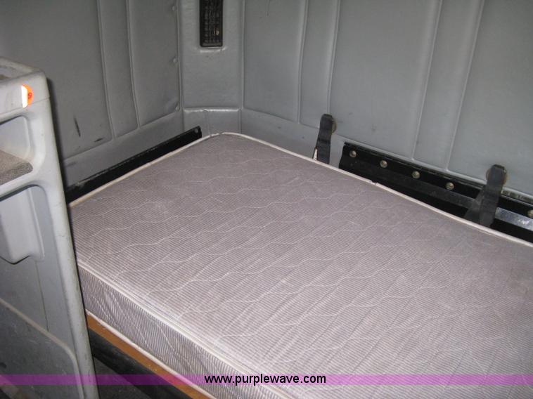 image for item B8256 1996 Freightliner FLD120 semi truck