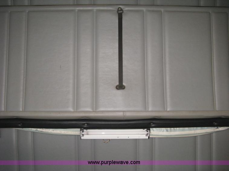 image for item B8256 1996 Freightliner FLD120 semi truck