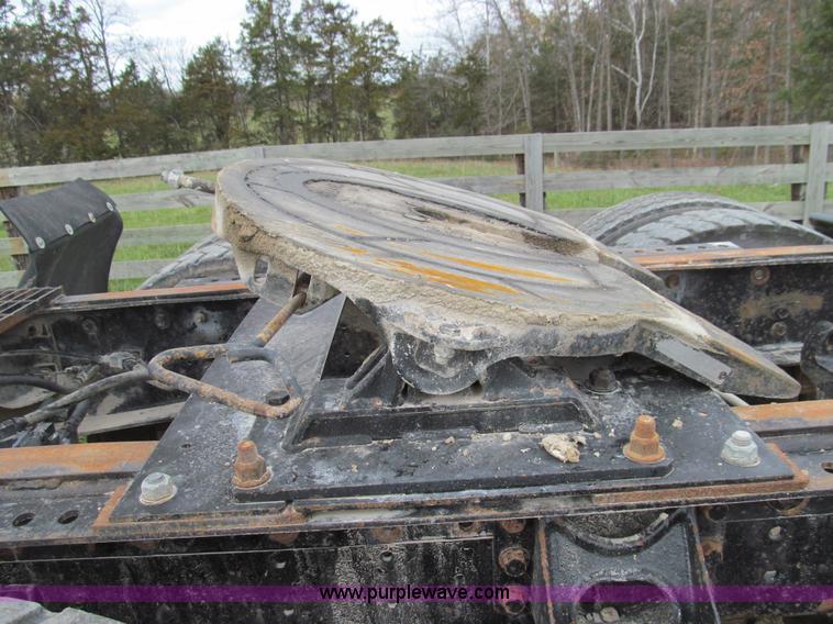 image for item E3548 1987 International Eagle F9730 semi truck