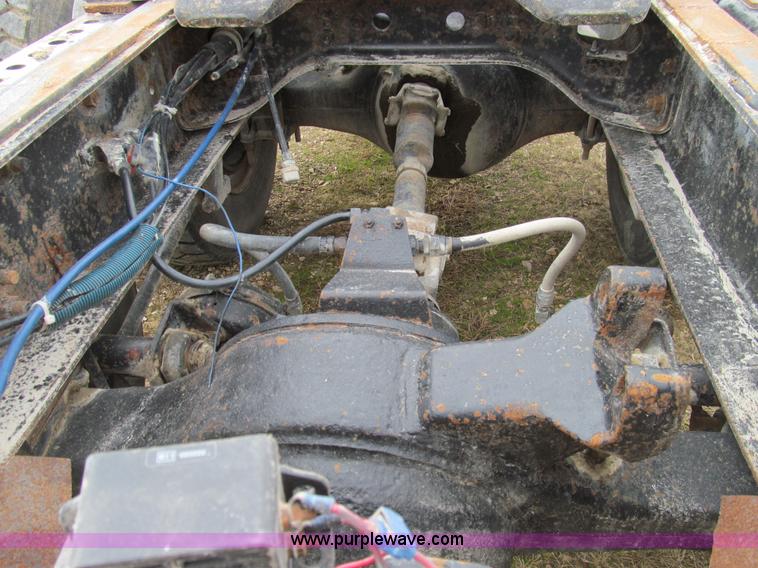 image for item E3548 1987 International Eagle F9730 semi truck