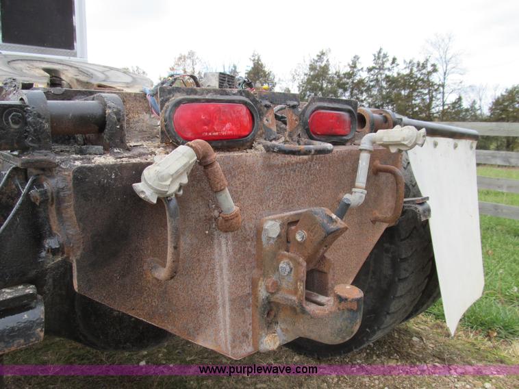 image for item E3548 1987 International Eagle F9730 semi truck