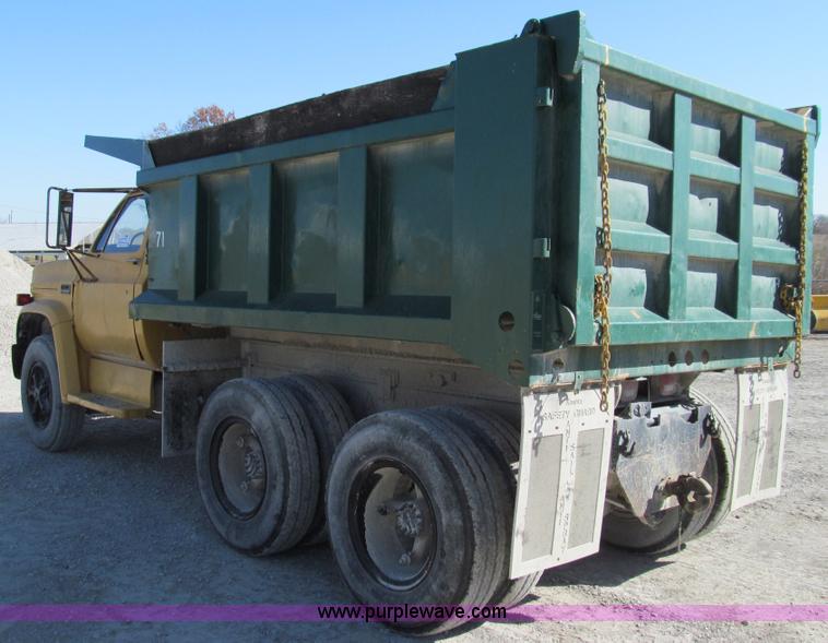 image for item E3555 1976 GMC 6500 dump truck