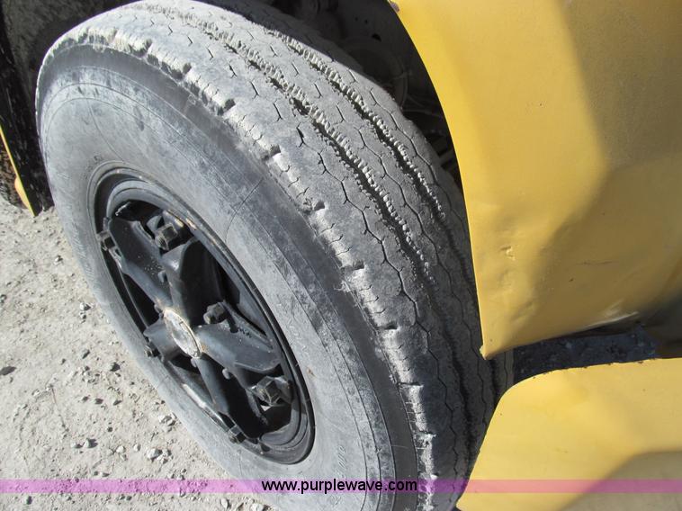 image for item E3555 1976 GMC 6500 dump truck