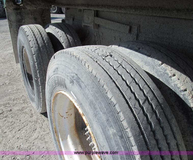 image for item E3555 1976 GMC 6500 dump truck