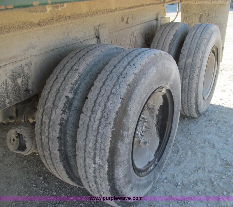 image for item E3555 1976 GMC 6500 dump truck