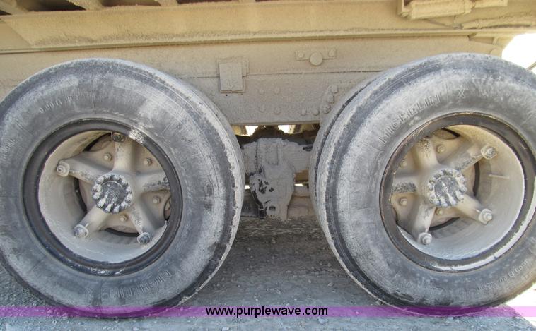 image for item E3555 1976 GMC 6500 dump truck